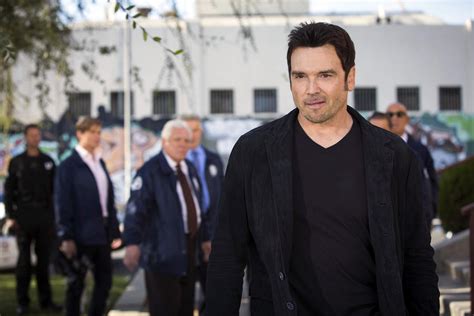 Major crimes is a series that is currently running and has 6 seasons (105 episodes). Major Crimes - Jason Gedrick come guest star - Serial Crush