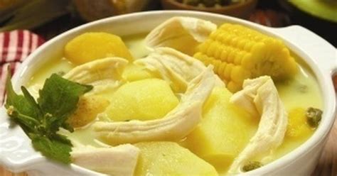 This rich, invigorating soup is made with different types of. Ajiaco Bogotano Receta de mis-recetas - Cookpad