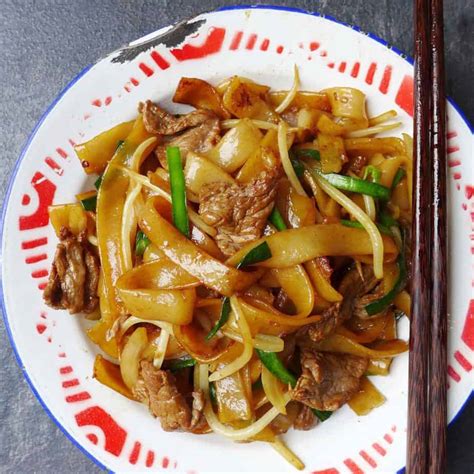 Beef Chow Fun Beef Ho Fun 干炒牛河 Red House Spice