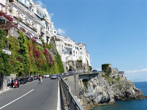 Driving The Amalfi Coast Gordons Motoring School