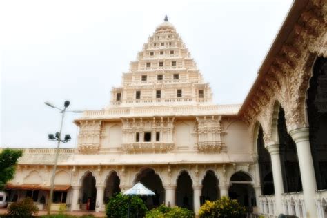 Thanjavur Maratha Palace History Architecture Timings Entry Fee