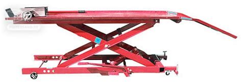 Équipement de garage montréal inc vous offre ce lift 1500 lbs hydraulique et à air en ciseau, plaque pour sortir la roue arrière de la moto, plaque avec rouleaux pour tourner la roue arrière de la. Pont élévateur moto - 450 kgs - Table 1820 mm - Levage ...