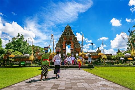 Teori Brahmana Soal Masuknya Agama Hindu Budha Di Indonesia Ini