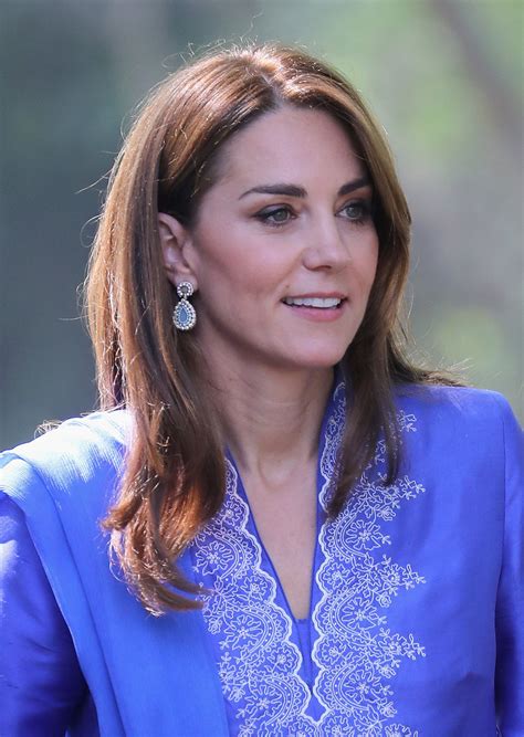 Kate middleton loves these surprisingly affordable earrings. Kate Middleton Layered Cut - Hair Lookbook - StyleBistro