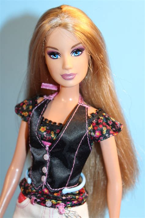 Fashionistas Barbie Doll Blonde Streaked Hair Blue Eyes 2005 Etsy