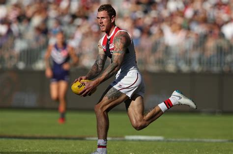 St kilda edged their way into the top four with a win over the ladder leaders, but they must exercise caution on saturday against a swans side riding the fremantle vs collingwood. St Kilda vs Fremantle Predictions, Tips & Preview - Sunday ...