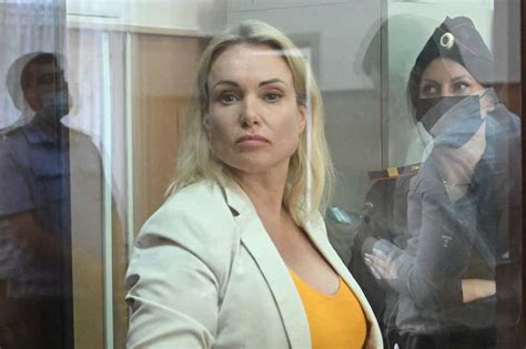 Marina Ovsyannikova Russian Tv Protester Goes On The Run Insisting She Is ‘completely Innocent