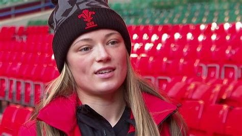 Wales Alisha Butchers Takes Pay Cut To Follow Rugby Dream By Turning