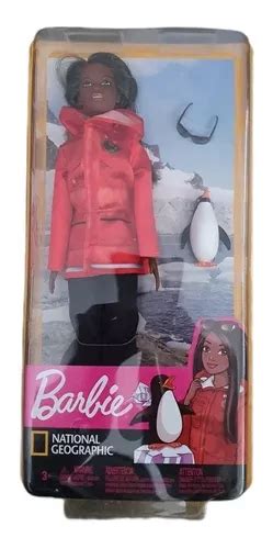 Muñeca Barbie National Geographic Biologa Marina Polar Matte Meses