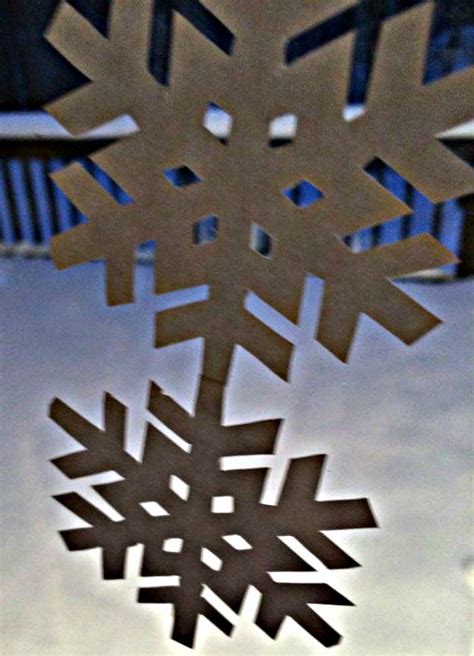 How To Make Paper Snowflake Chains How To Make Paper Snowflake Chains