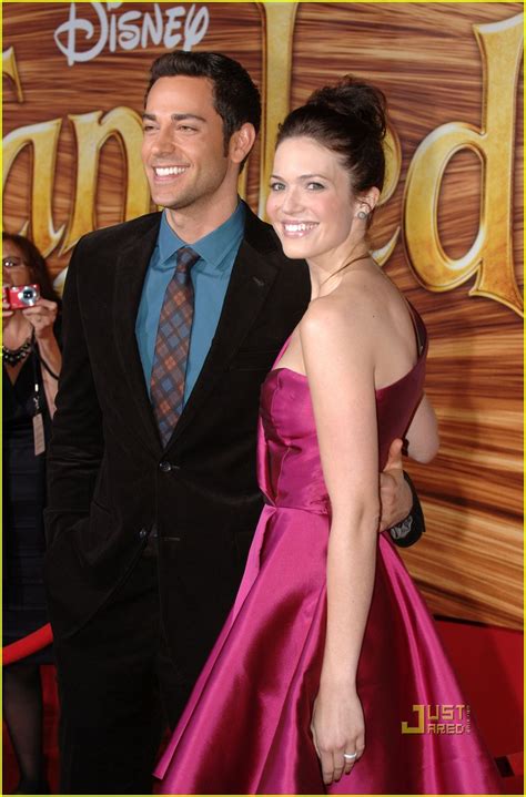 Mandy Moore And Zachary Levi Tangled Premiere Pair Photo 2495617