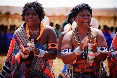 When classy is mentioned, a modest dressed up lady comes to most peoples mind. TRIP DOWN MEMORY LANE: VENDA PEOPLE: TRADITIONALIST AND UNIQUE SOUTH AFRICAN TRIBE FOR WHOM ART ...