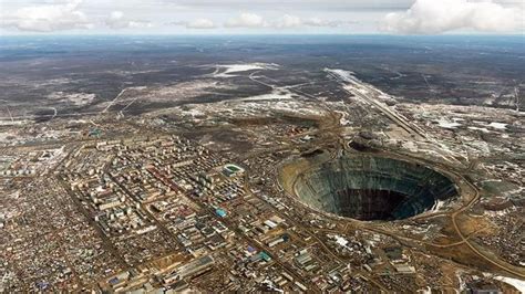 Cratere Di Popigai Nella Siberia Orientale Creato Da Un Asteroide
