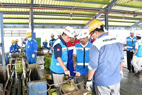 Kepala teknik minyak dan gas bumi yang selanjutnya disebut kepala teknik adalah penanggung jawab keselamatan minyak dan gas bumi pada kontraktor atau pemegang izin usaha pada kegiatan usaha minyak dan gas bumi. Kepala BPH Migas Bersama Tim Pantau Ketersediaan Gas LPG ...