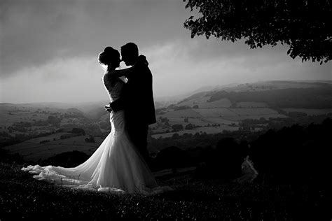 46 Stunning Black And White Wedding Photos That Will Take Your Breath Away
