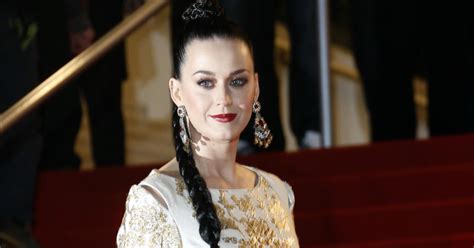 Katy Perry Talks Breasts Religion And Believing In Aliens Cbs San