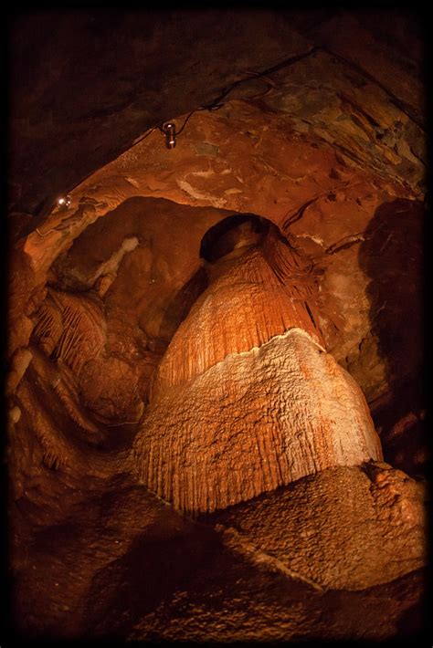 Jenolan Caves Nsw Australia The Temple Of Baal An Aweso Flickr