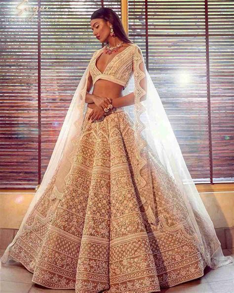 Best Indian Wedding Dresses Guide And Tips Hi Miss Puff