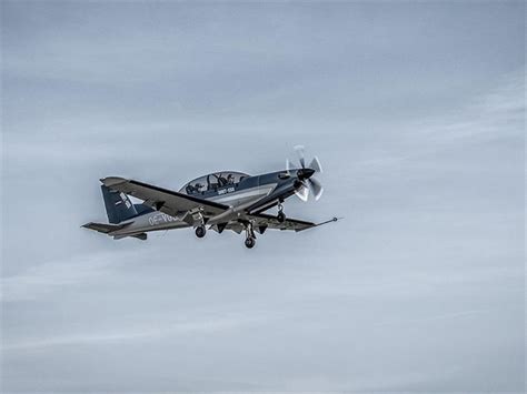 Diamond Aircraft Takes Dart 550 Aerobatic Trainer On First Flight