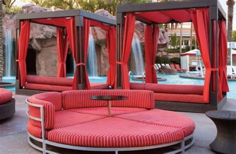 Flamingo Pool Cabanas And Daybeds Hours And Info Las Vegas