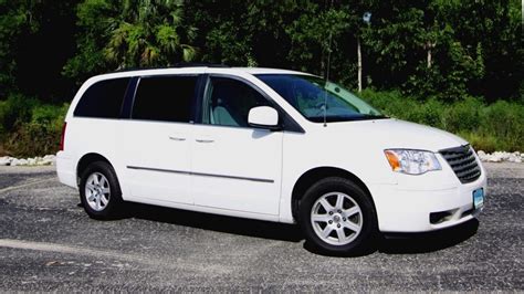 Taxi White Minivan Majestic Transportation Services And Airport Taxi