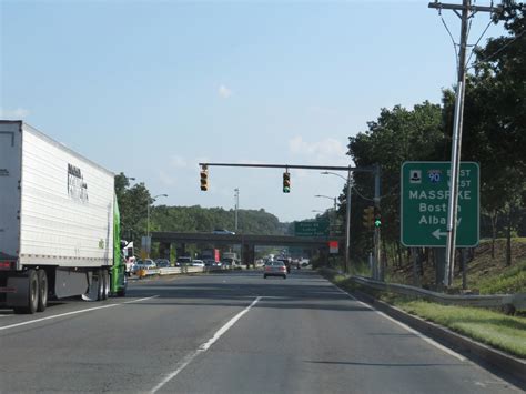 Massachusetts Interstate 291 Westbound Cross Country Roads
