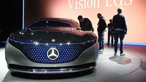 Mercedes Benz Vision Eqs Lights Up The Night In Frankfurt