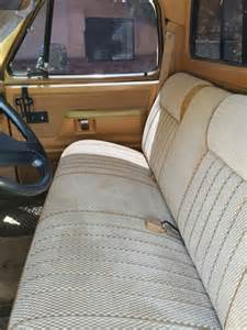 Vintage 89 Dodge Ram D150 Pickup Full Size 8 Foot Bed