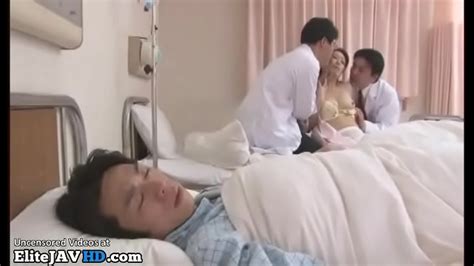 japonesa dulce enfermera follada delante de su paciente xvideos
