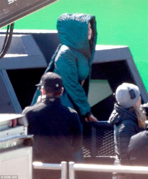 Jennifer Lawrence Films Hunger Games Mockingjay Part Two With Body