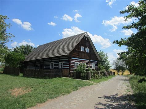A navíc má to, čemu se říká genius loci…. Roubenka - skanzen - Kouřim - Středočeský kraj | Roubenky ...