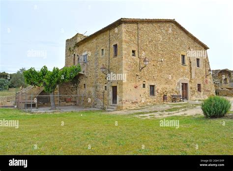 Medieval Town Of Peratallada Gerona Spain Stock Photo Alamy
