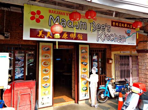 Peace collection jalan banggol kuala terengganu. Kuala Terengganu Breakfast at Madam Bee's Kitchen, Jalan ...