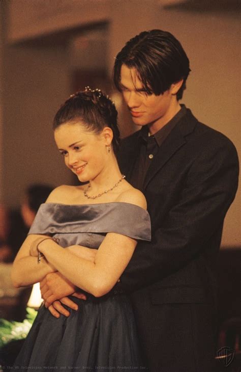 Rory And Dean At The Chilton Dance Alexis Bledel Gilmore Girls Dean