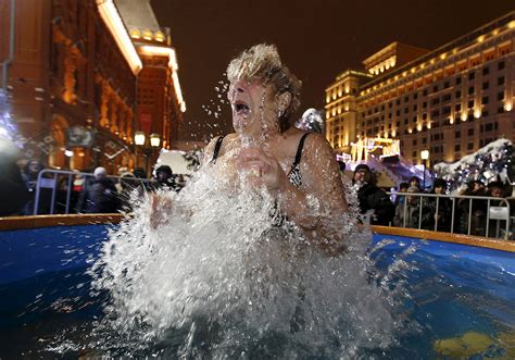 Epiphany Russian Orthodox Christians Plunge Into Frozen Rivers And Lakes To Celebrate Ibtimes Uk