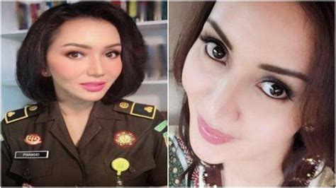 Saat itu, dia mengaku bahwa itu adalah ponakannya, saat itu, itulah ceritanya, ujar indri proses registrasi berhasil dilakukan, tapi saat ini anda masih belum aktif. Terkuak! Wajah Cantik Jaksa Pinangki Sirna Malasari ...