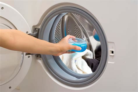 Even a machine built for washing needs a wash well, crazy as it may seem, even a machine that washes needs washing every once in a while. How to prevent mold in the washing machine | AARS