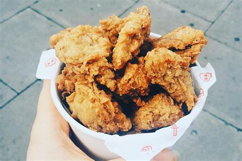 We did not find results for: The Five Pound Note: 'Wings' at Temple of Hackney - Eater ...