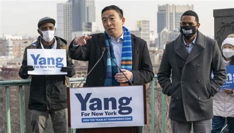 The former presidential candidate won a major endorsement in the new york city mayor's race from rep. BDS attackiert New Yorker Bürgermeisterkandidaten Andrew Yang