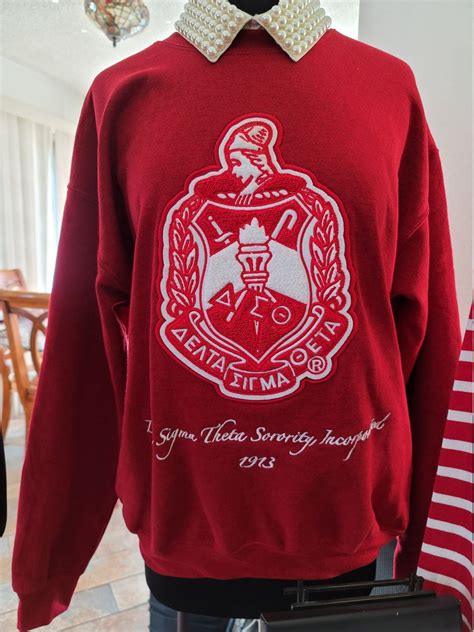Delta Sigma Theta Minerva Crest Sweatshirt Etsy