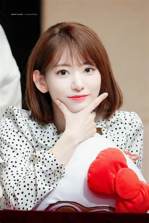 Sakura miyawaki was born on march 19, 1998 in kagoshima, japan. Miyawaki Sakura Image #182550 - Asiachan KPOP Image Board