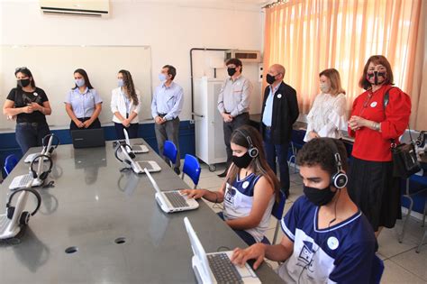 Escola Limoeiro Em Tim Teo Inaugura Sala De Inform Tica M Vel Jornal