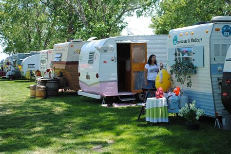 30 Beautiful Photo Of Glamping And Vintage Rv