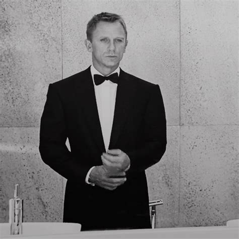 Daniel Craig James Bond  Wiffle