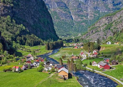 12 Most Scenic Small Towns In Norway Map Touropia