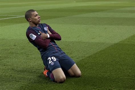 mbappe s new celebration means fans can t tell if he is cocky or angry kylian mbappé
