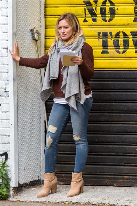 Hilary Duff In Ripped Jeans On Younger Set 01 Gotceleb