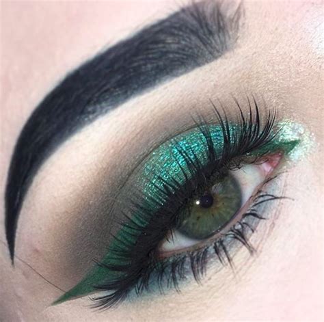 21 Gorgeous Eye Makeup Looks For Green Eyes