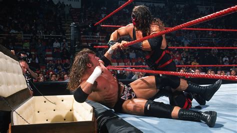 Последние твиты от kane (@kanewwe). Triple H vs. Kane - Casket Match: Raw, Oct. 28, 2002 - YouTube
