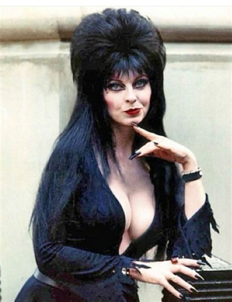 Pin By Tray On Elvira Celebrities Cassandra Peterson Goth